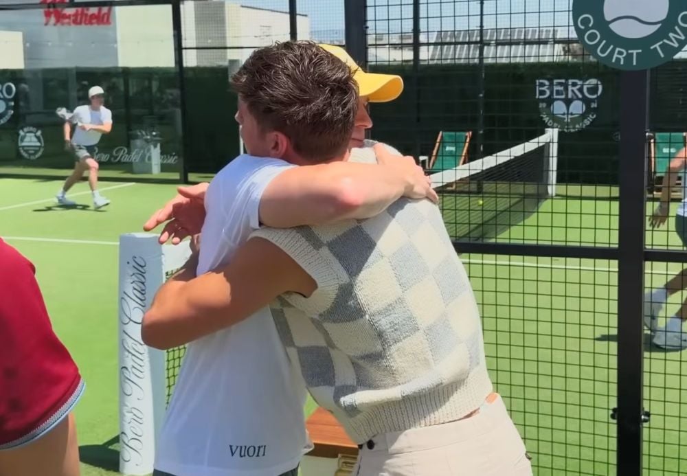 Tom Daley Tom Holland hugging